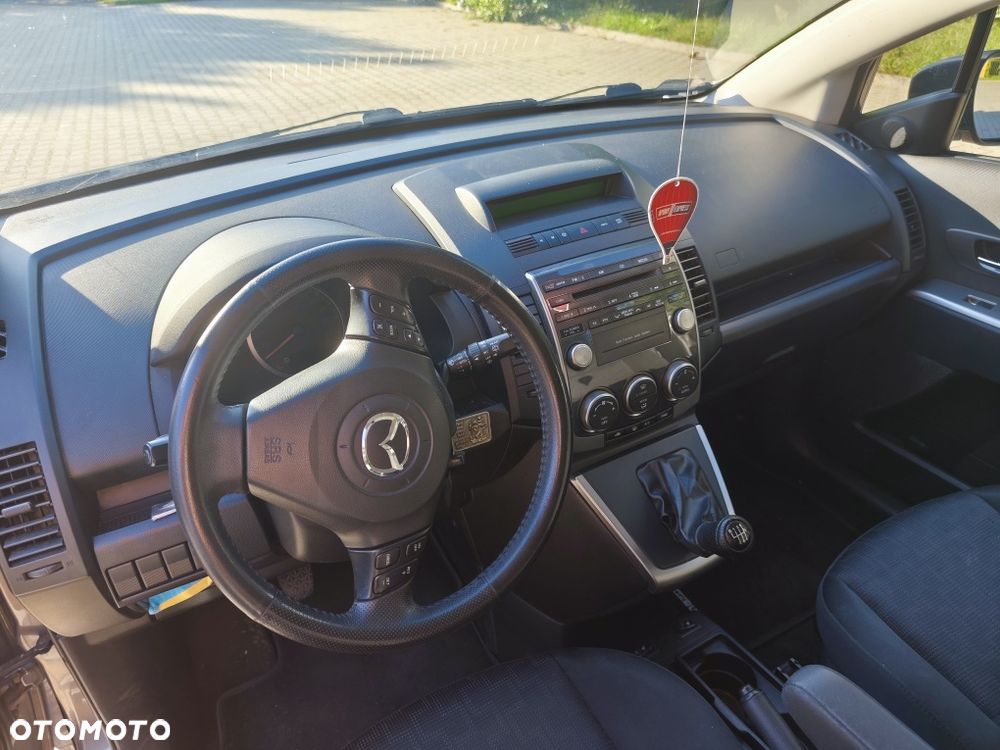 Mazda 5 - 5