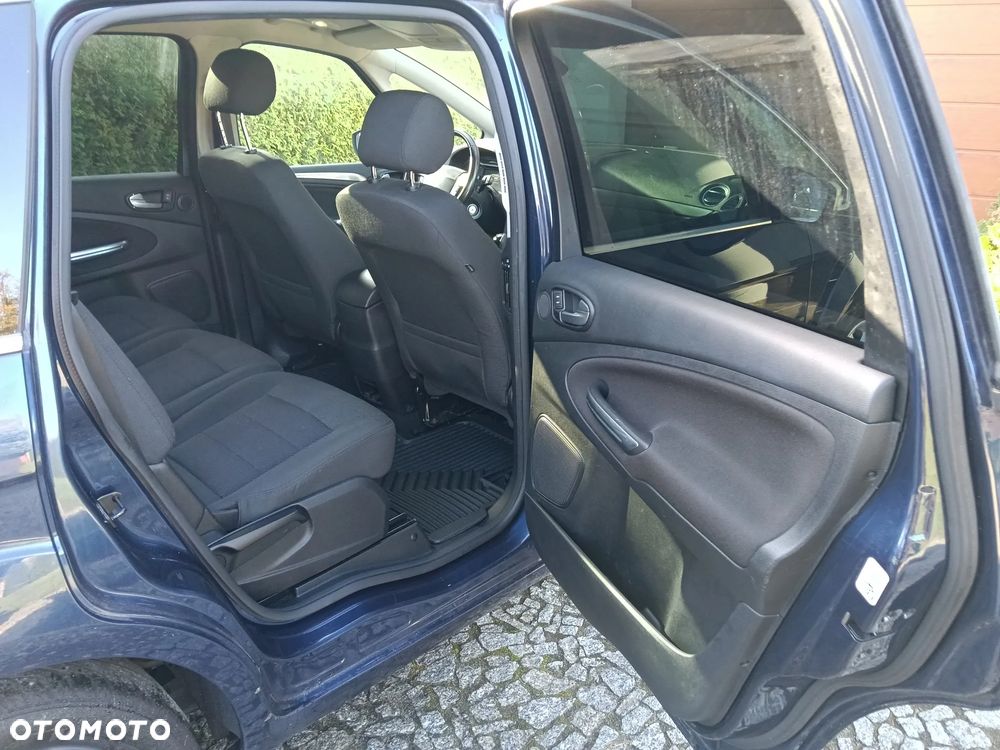 Ford S-Max - 15