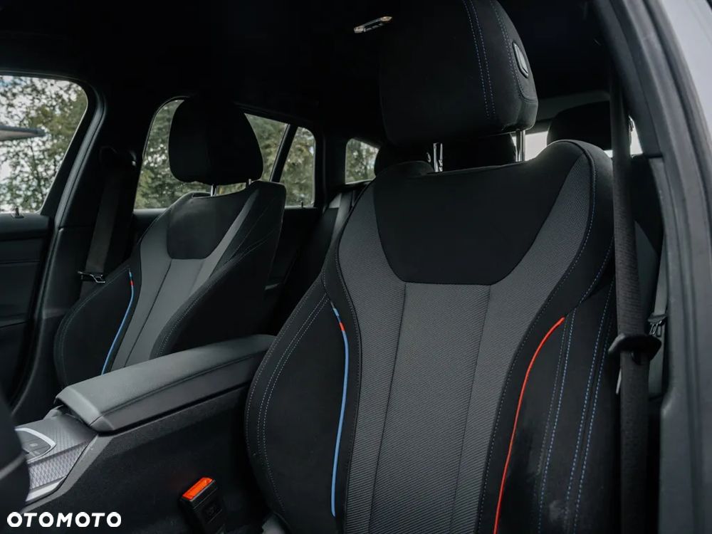 BMW Seria 3 330i M Sport - 15