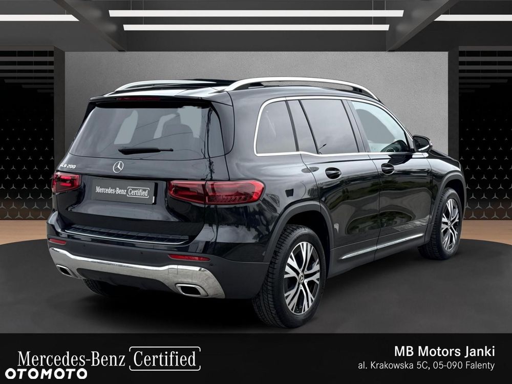 Mercedes-Benz GLB - 6