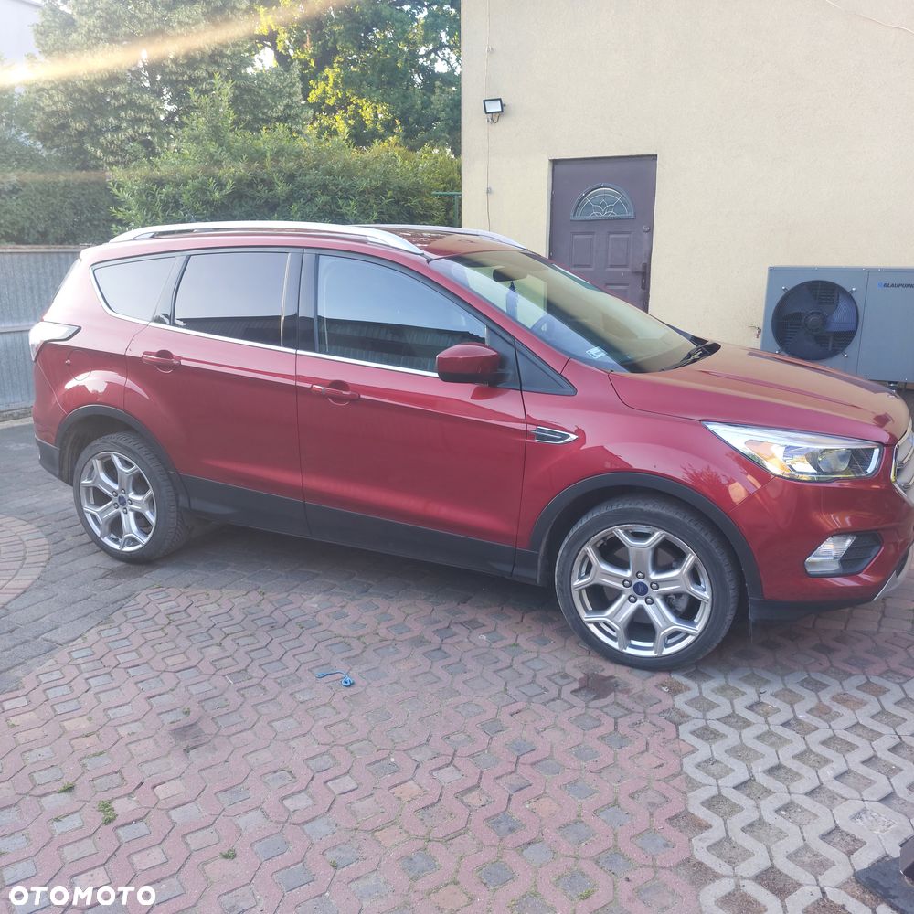Ford Kuga - 11