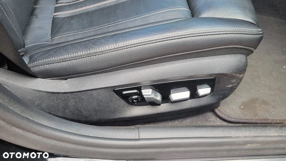 BMW Seria 5 520d xDrive M Sport Edition - 29
