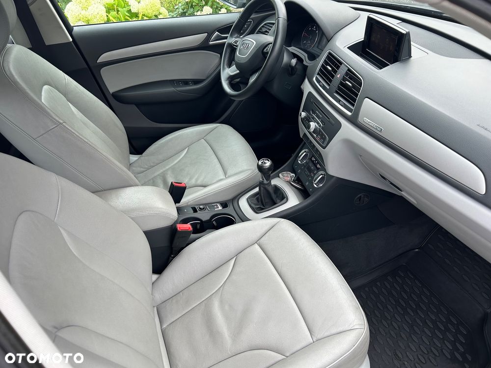 Audi Q3 2.0 TDI Quattro Edycja Specjalna - 6
