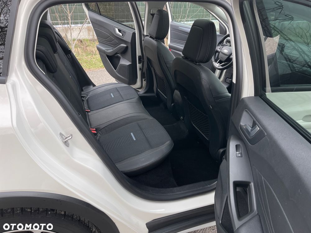 Ford Focus 1.5 EcoBlue Active Business - 17