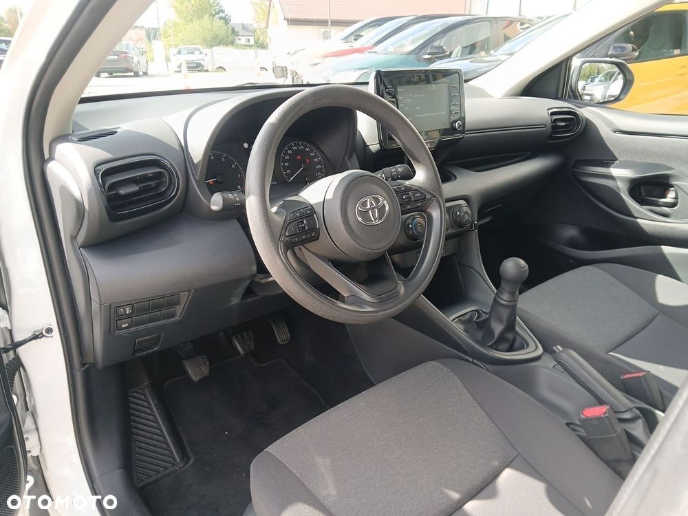 Toyota Yaris - 18