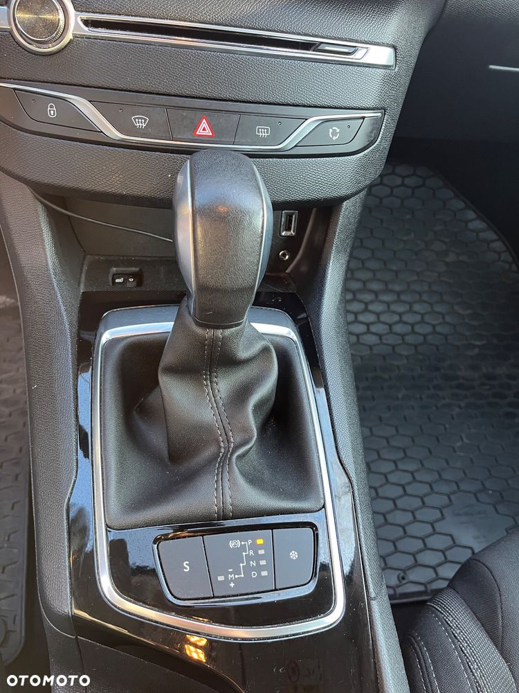 Peugeot 308 BlueHDi FAP 120 EAT6 Stop & Start Active - 23