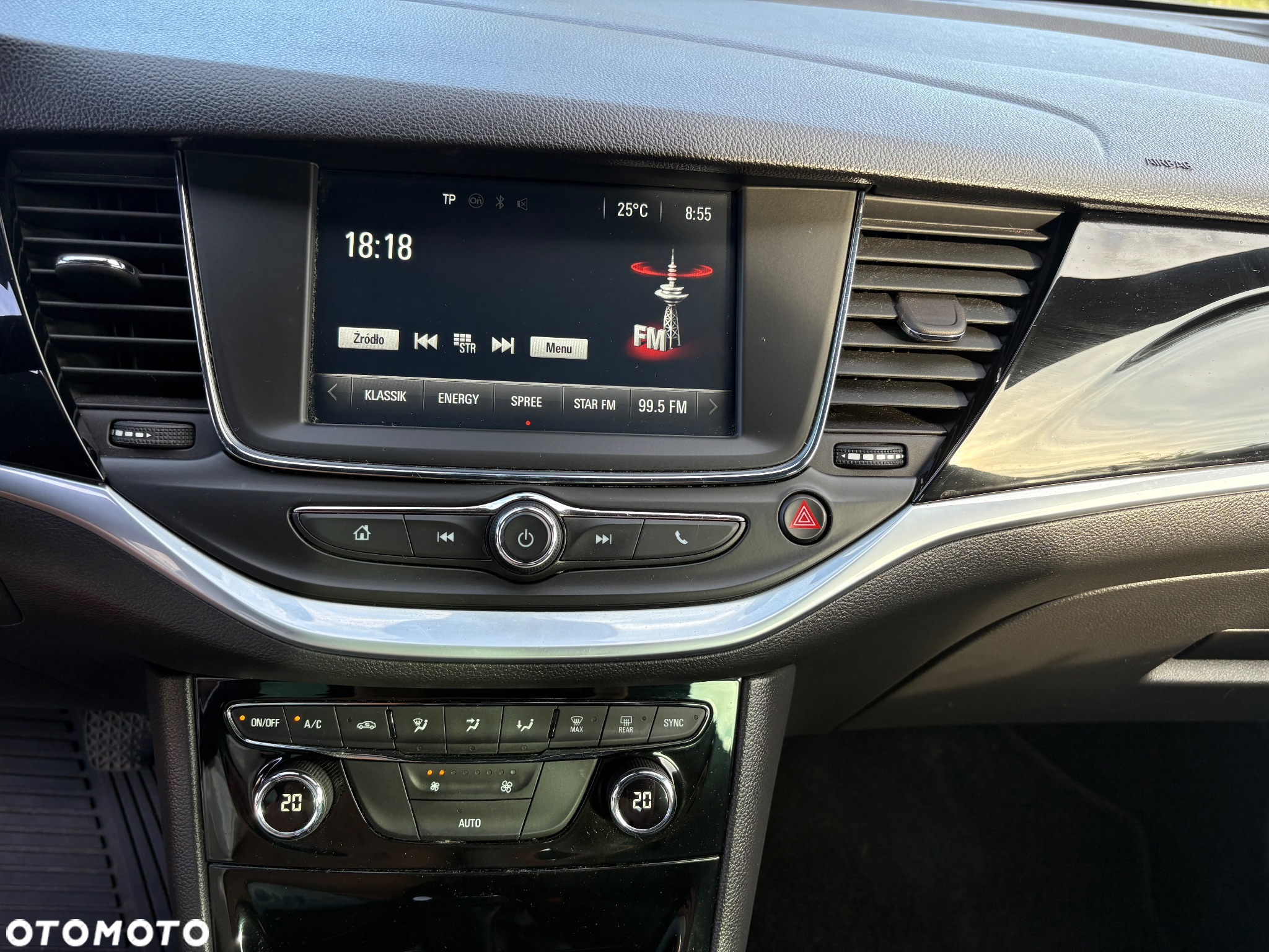 Opel Astra 1.4 Turbo Innovation - 17