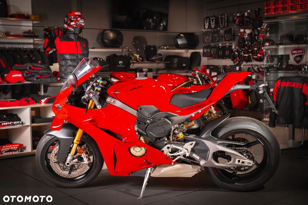 Ducati Panigale V4S - 4
