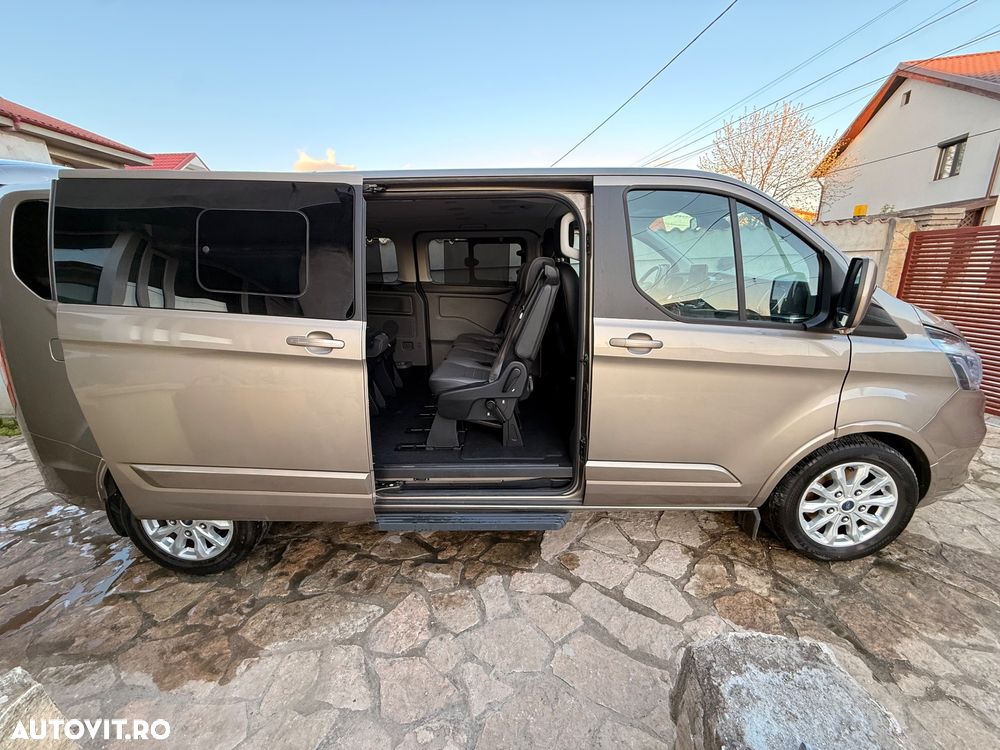 Ford Tourneo Custom - 14