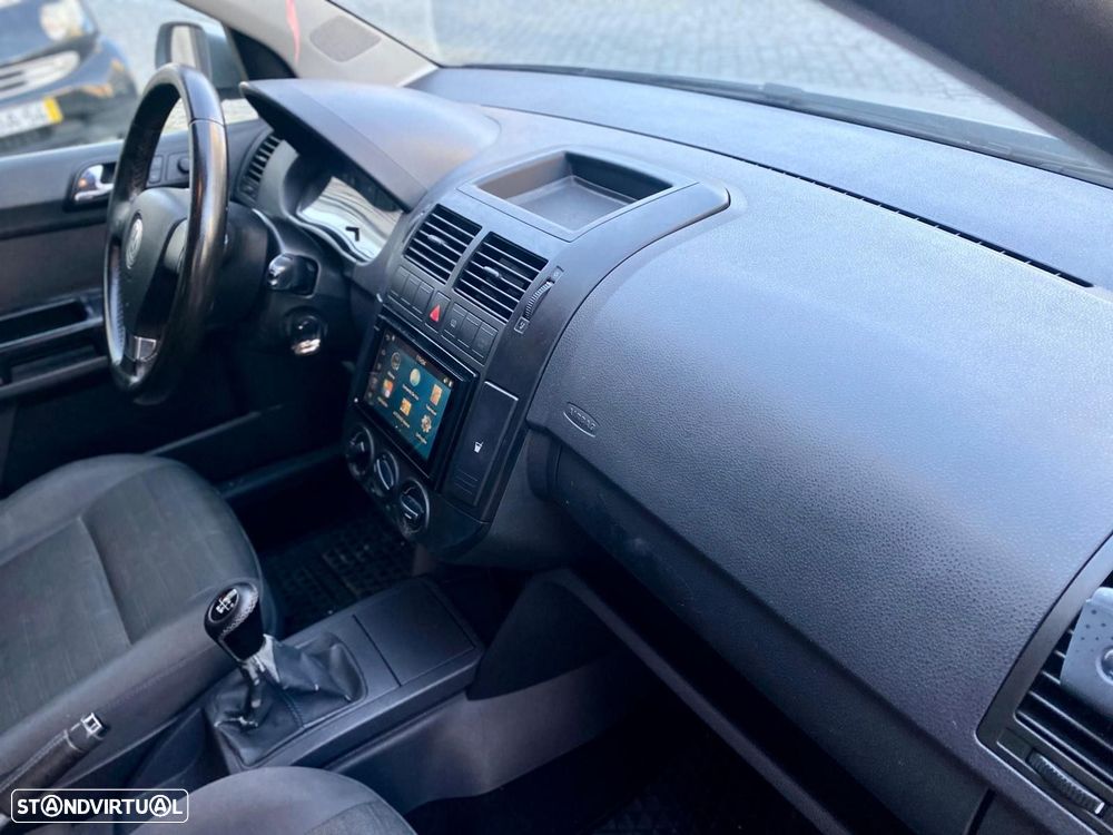 VW Polo 1.4 TDi Confortline - 22