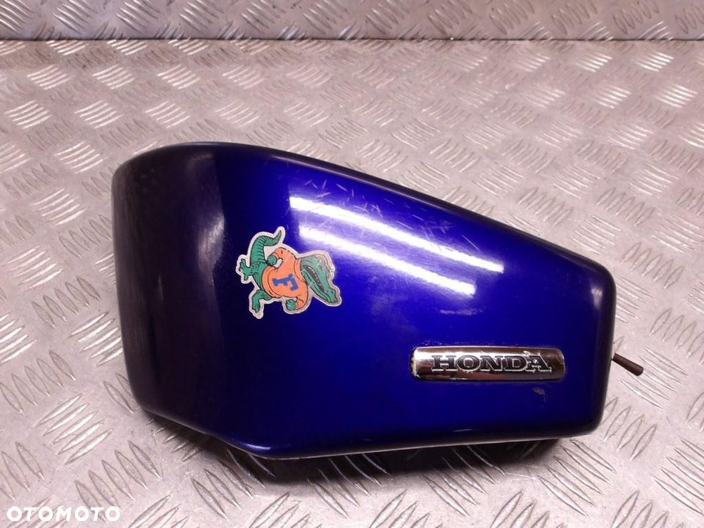 Boczek osłona boczna lewa HONDA VTX 1800 F/N/R/S/T 02-08r   PN. 83610-MCV-000 - 1