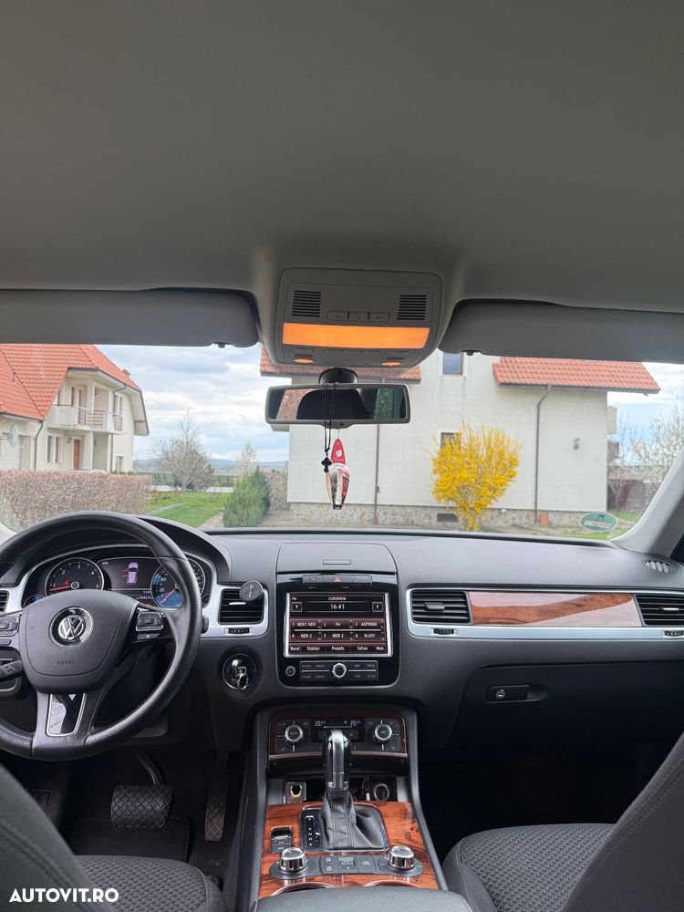 Volkswagen Touareg 3.0 V6 TDI BMT - 34