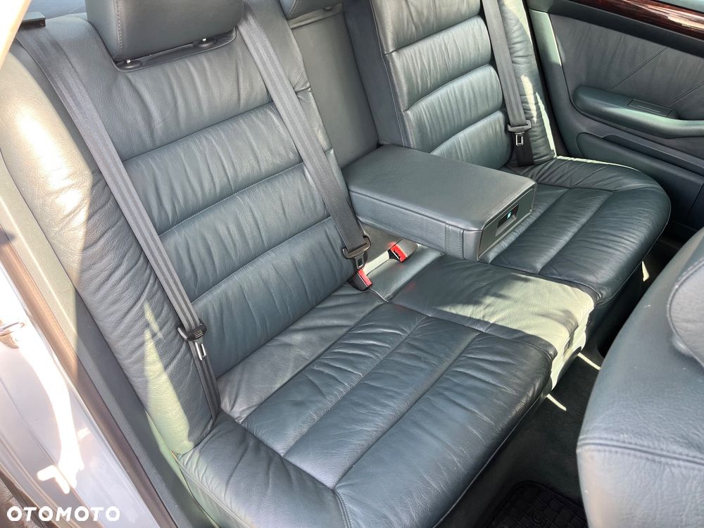 Audi A6 Limousine 2.8 - 12