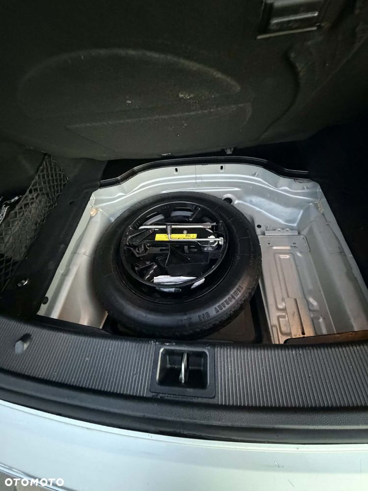 Mercedes-Benz Klasa E 220 CDI DPF BlueEFFICIENCY 7G-TRONIC Avantgarde - 9