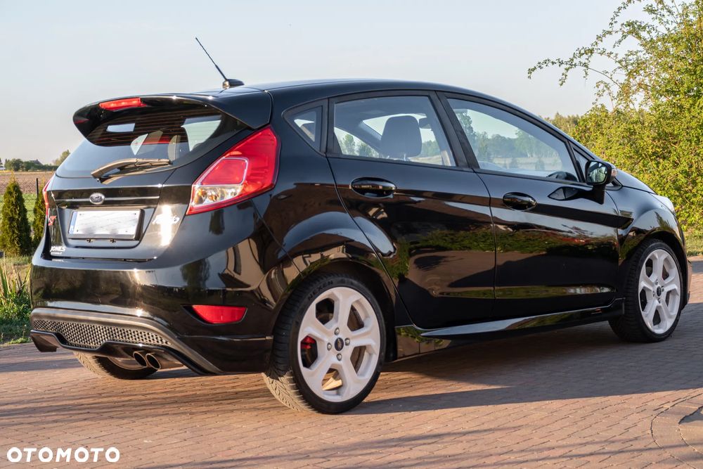 Ford Fiesta 1.6 EcoBoost ST - 2
