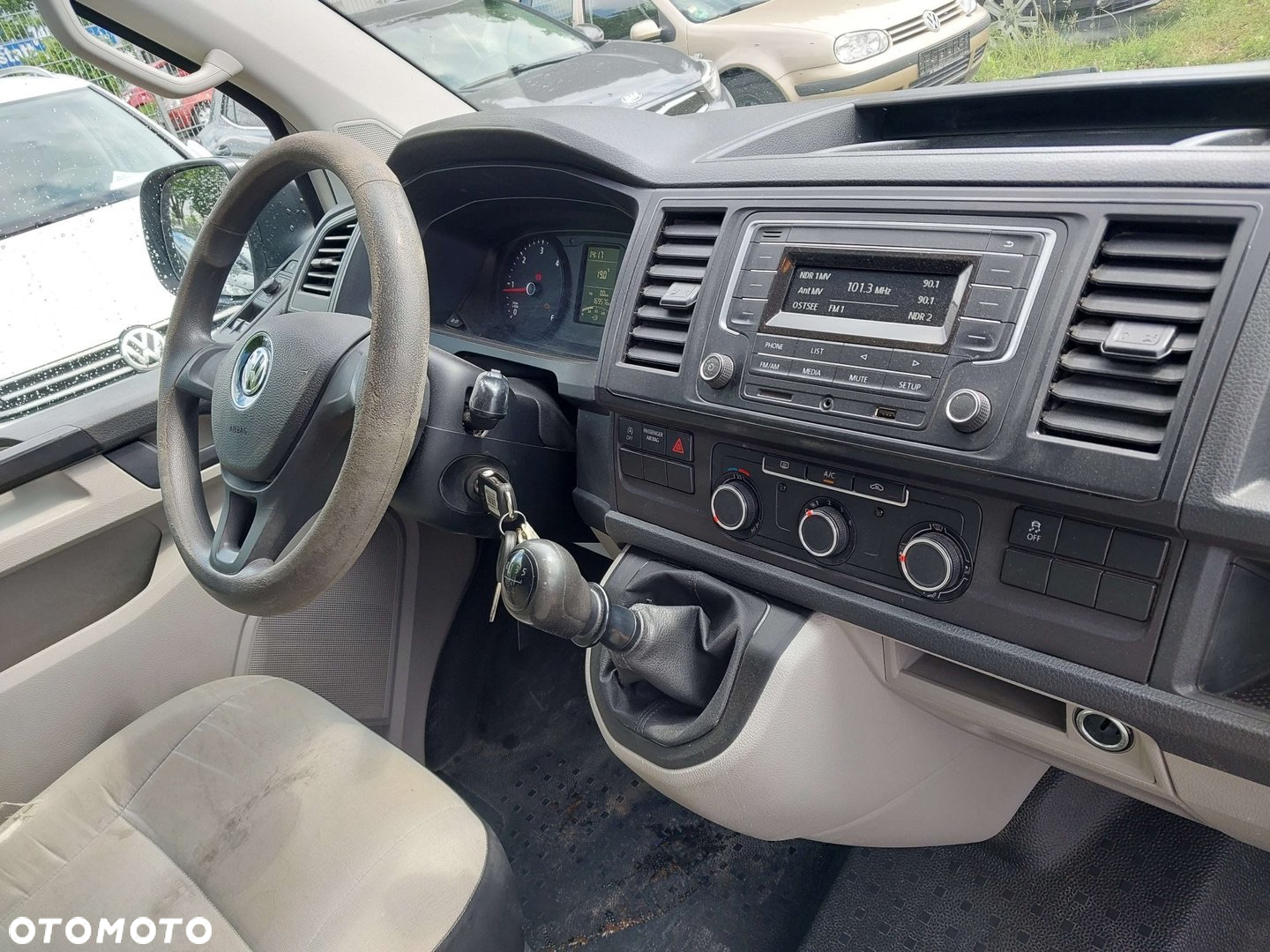 Volkswagen Transporter - 5