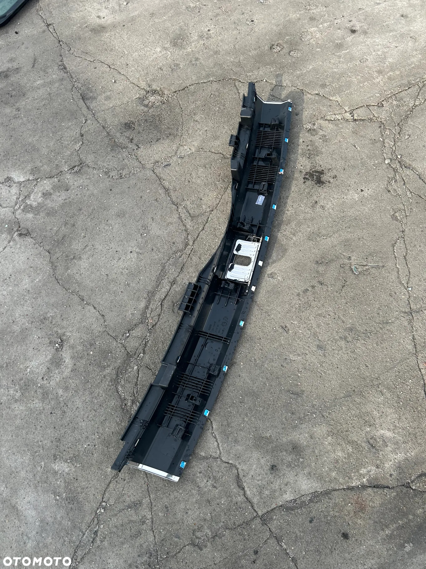 OSŁONA LISTWA CHROM BAGAŻNIK AUDI A6 C7 4G9864483 - 2