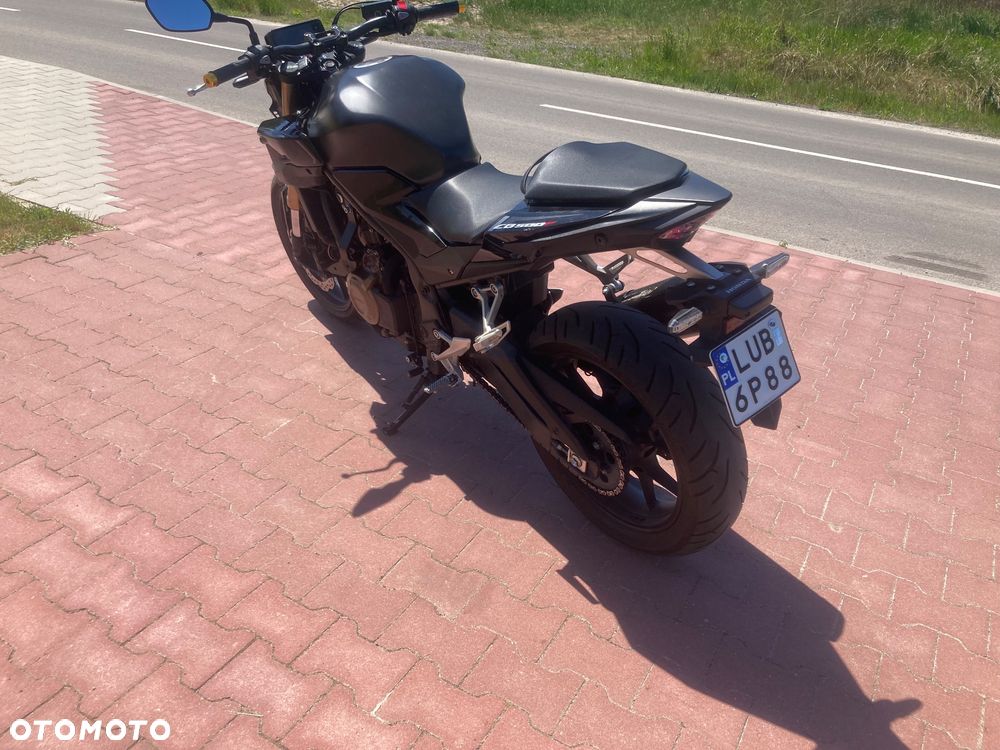 Honda CB - 4