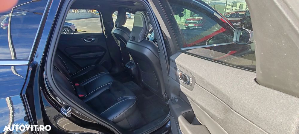 Volvo XC 60 D4 AWD R-Design - 5