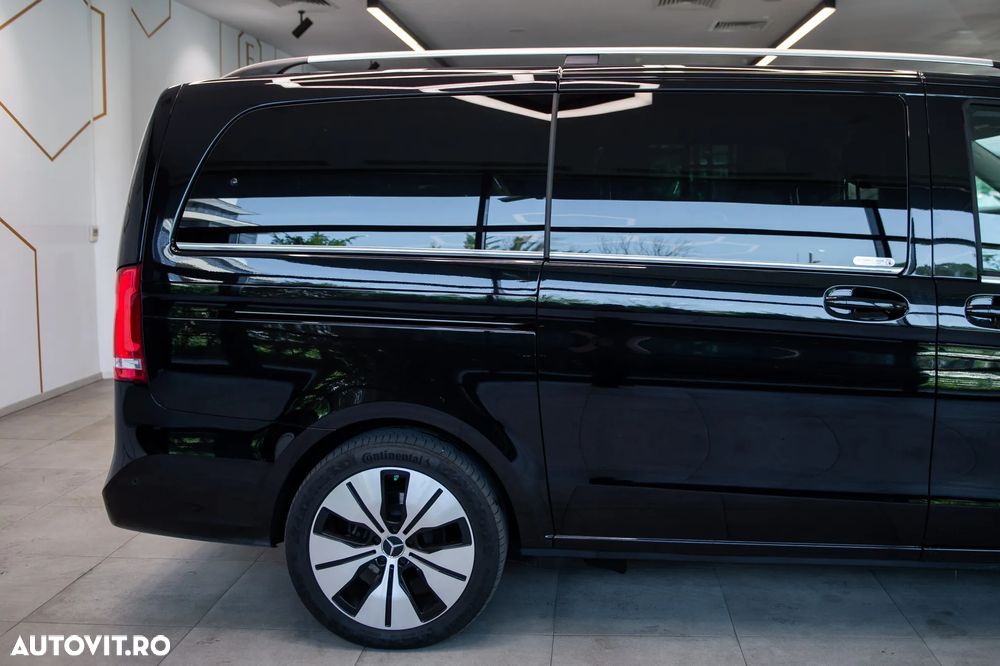 Mercedes-Benz V - 12