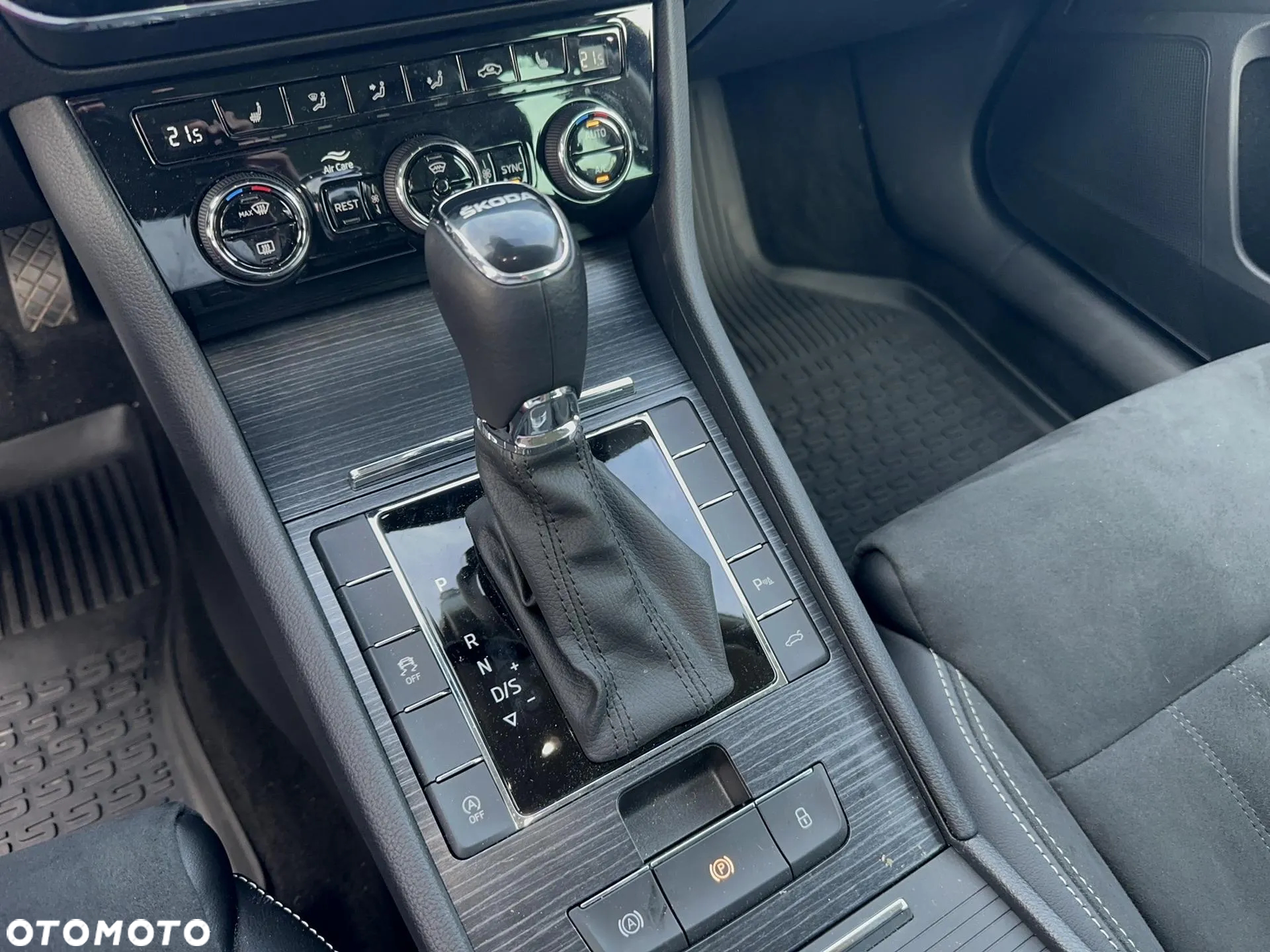 Skoda Superb 2.0 TSI Style DSG - 21