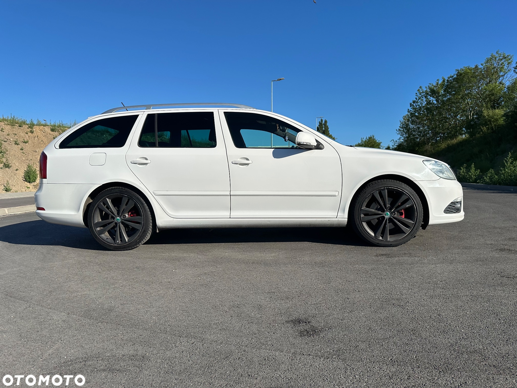 Skoda Octavia 2.0 TDI CR DPF DSG RS - 11
