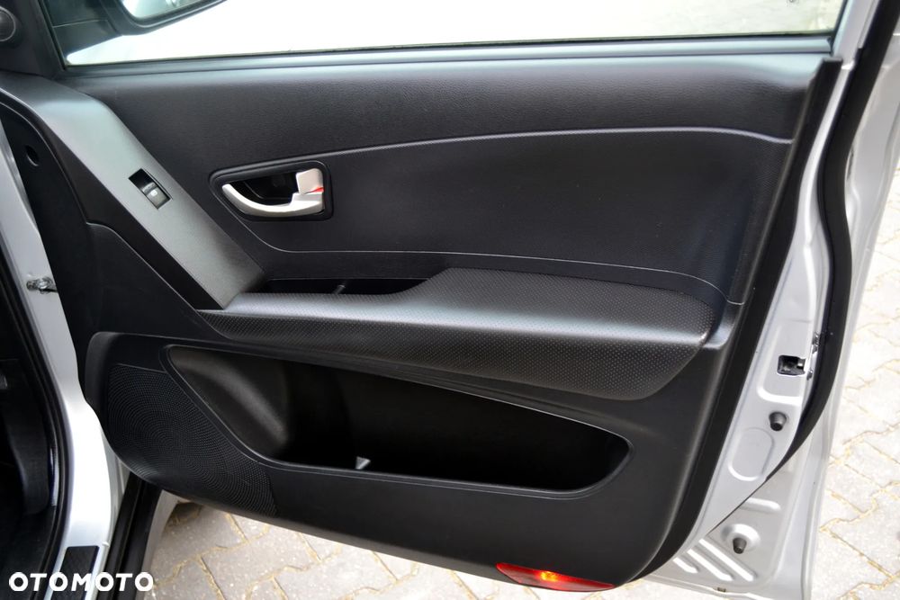 SsangYong/KGM Korando 2.0 E-XDi DPF 2WD Sapphire - 33