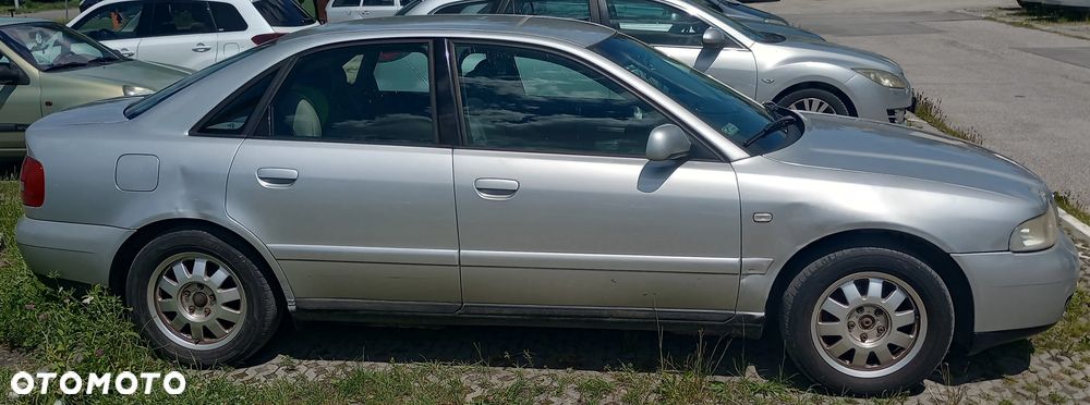 Audi A4 Limousine - 6