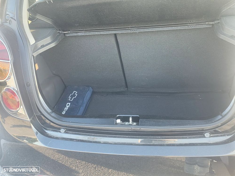 Chevrolet Spark 1.0 LT - 6