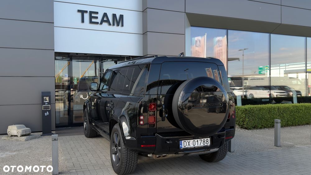 Land Rover Defender - 11