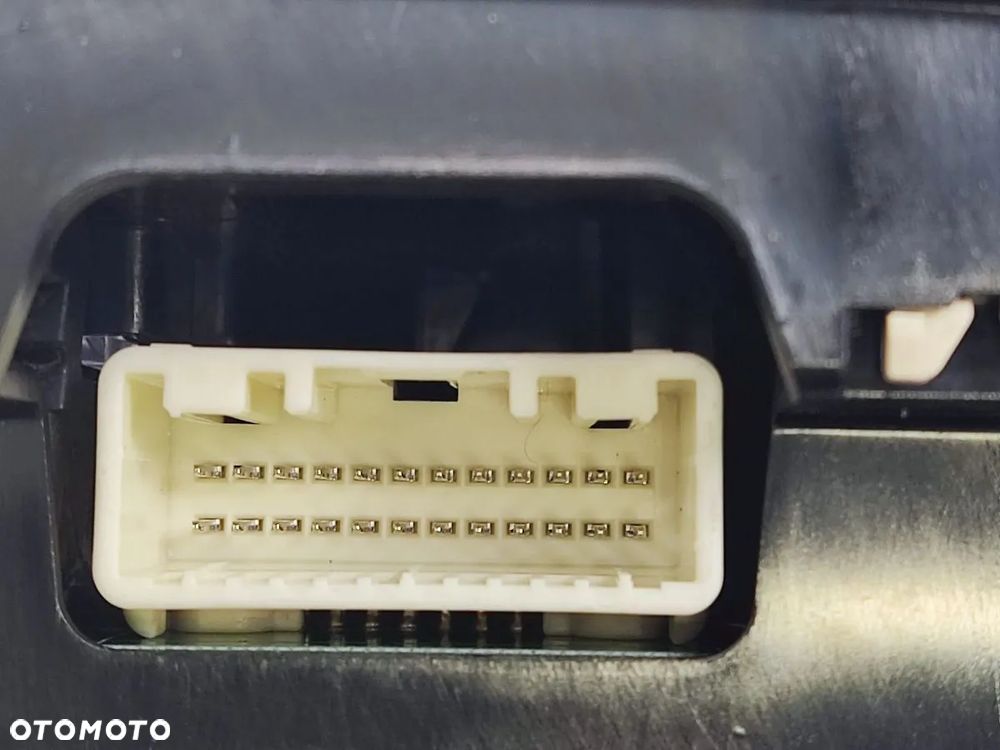 LEXUS RX 15-19r Lampka Podsufitki - 6