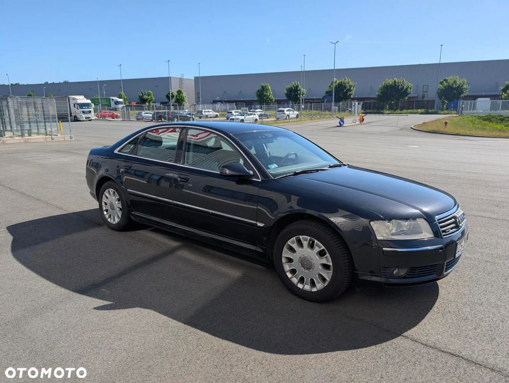 Audi A8 4.2 TDI Quattro - 1