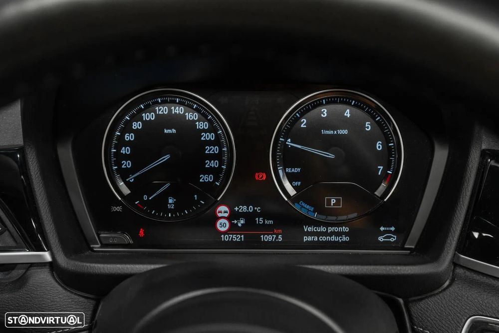 BMW X1 xDrive25e Pack Desportivo M - 13