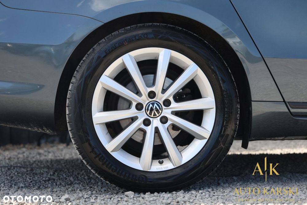 Volkswagen Passat - 6