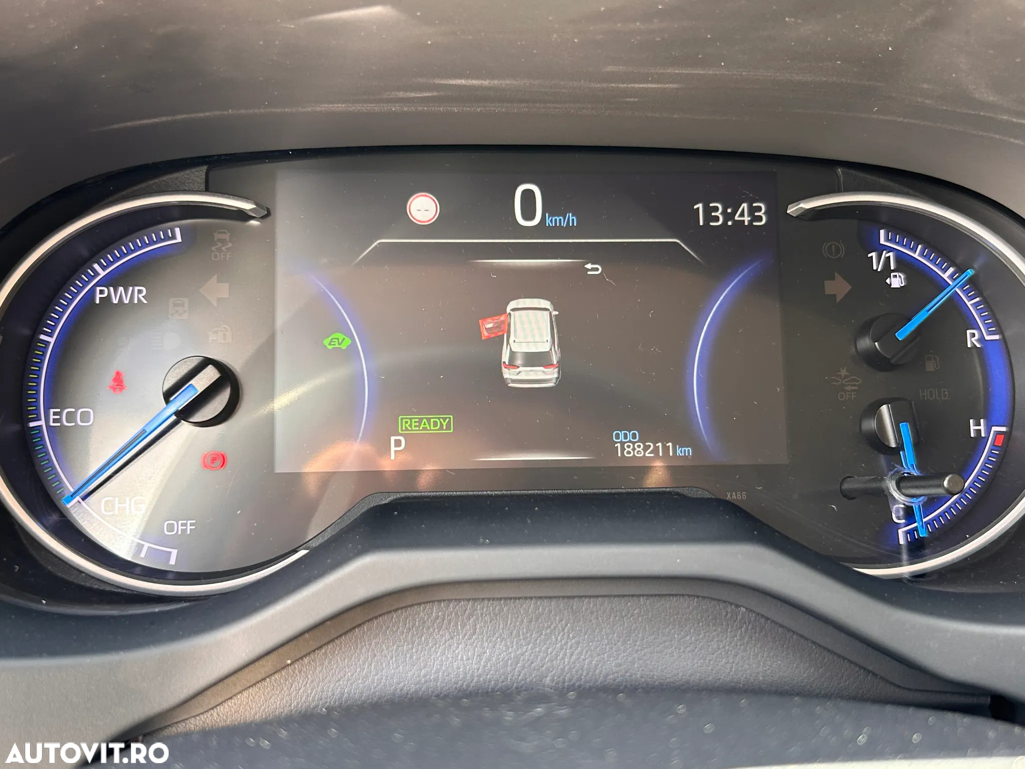 Toyota RAV4 2.5 Hybrid VVT-iE 4x2 Dynamic - 2