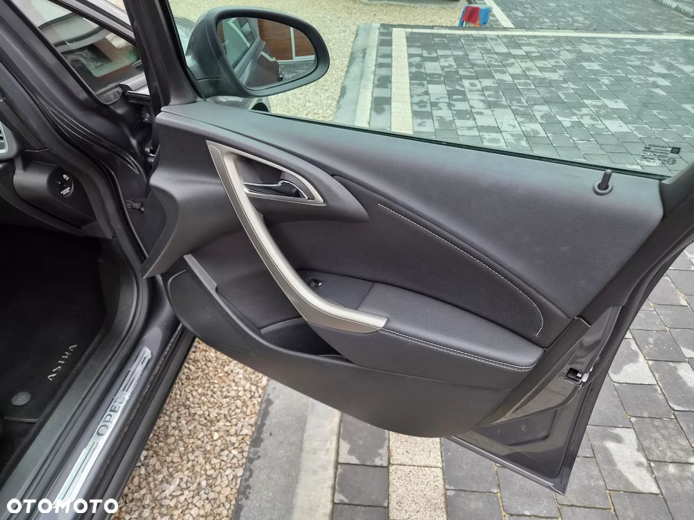 Opel Astra 1.4 Turbo Cosmo - 19
