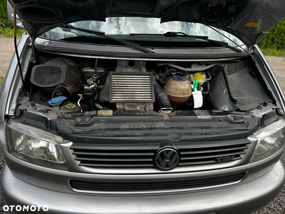 Volkswagen Multivan TDI - 13