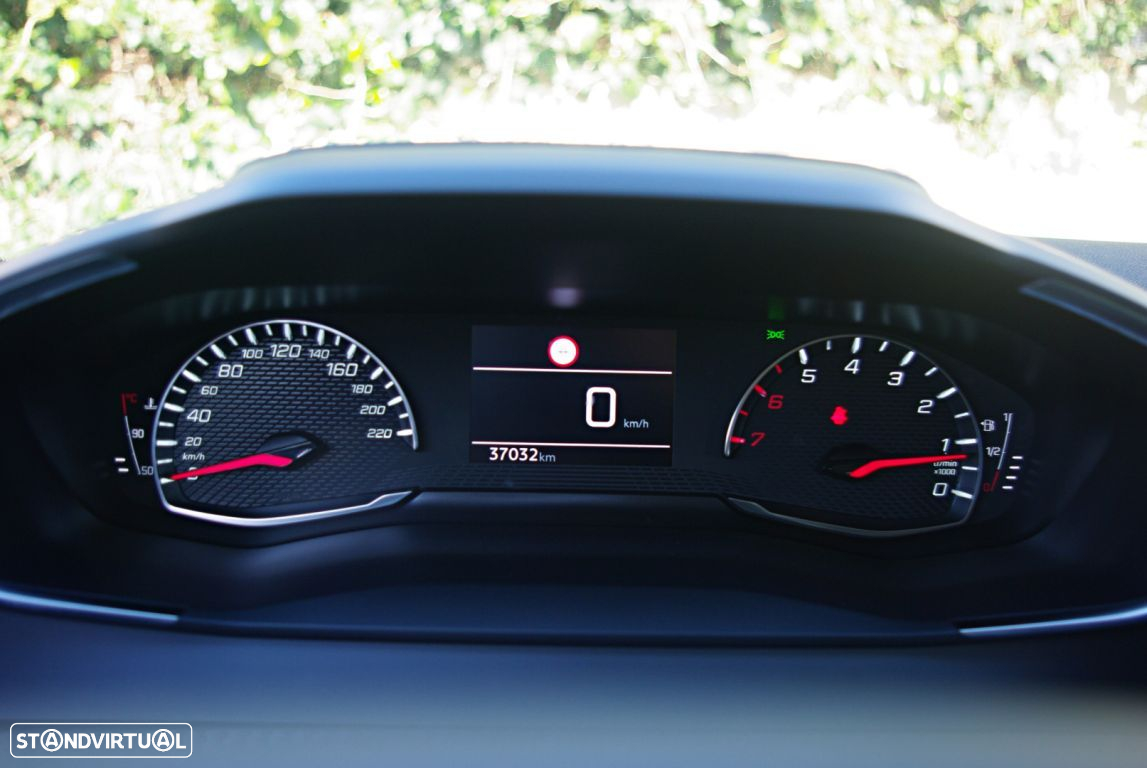 Peugeot 208 1.2 PureTech Allure - 30