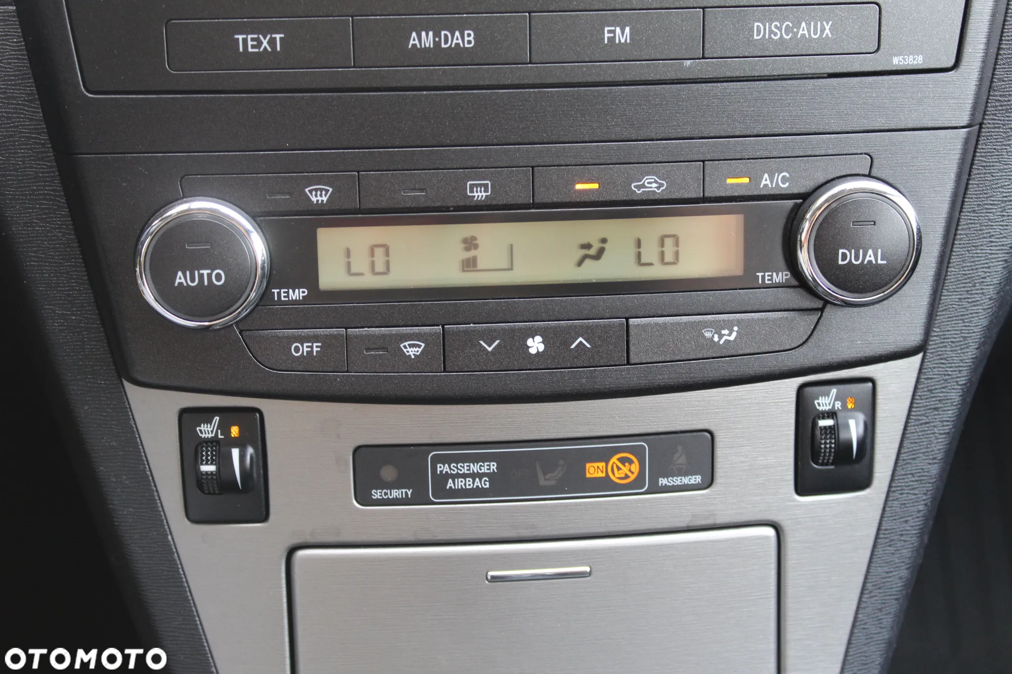 Toyota Avensis - 16