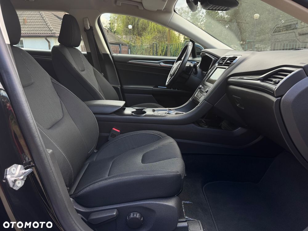 Ford Mondeo 2.0 EcoBlue Titanium - 23