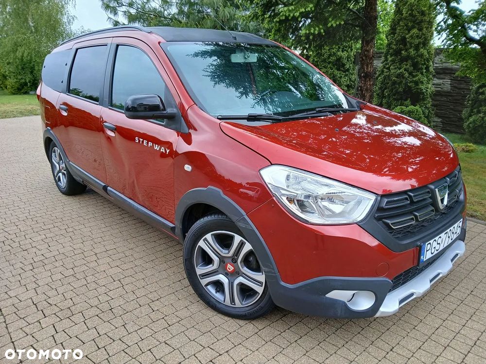 Dacia Lodgy 1.6 SCe Stepway S&S - 3