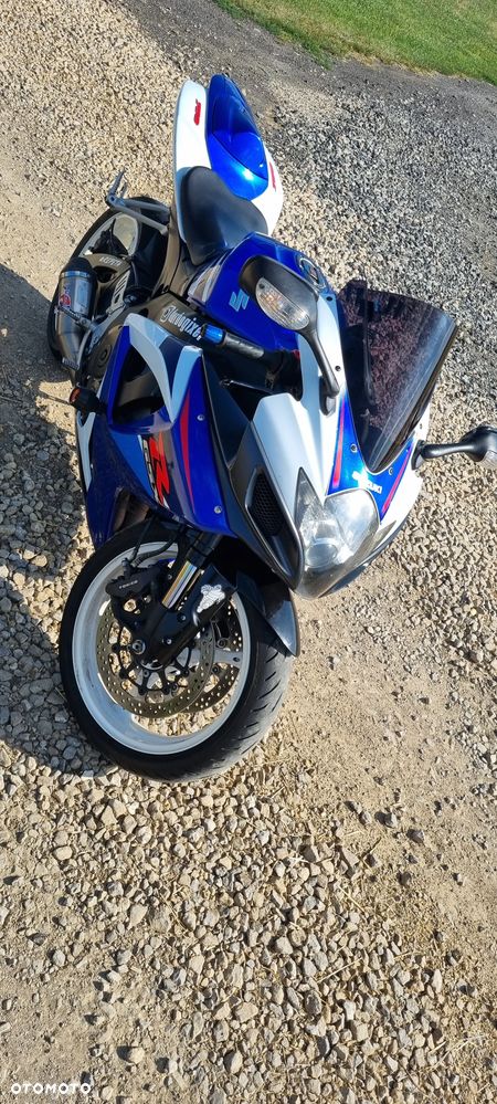 Suzuki GSX-R - 6
