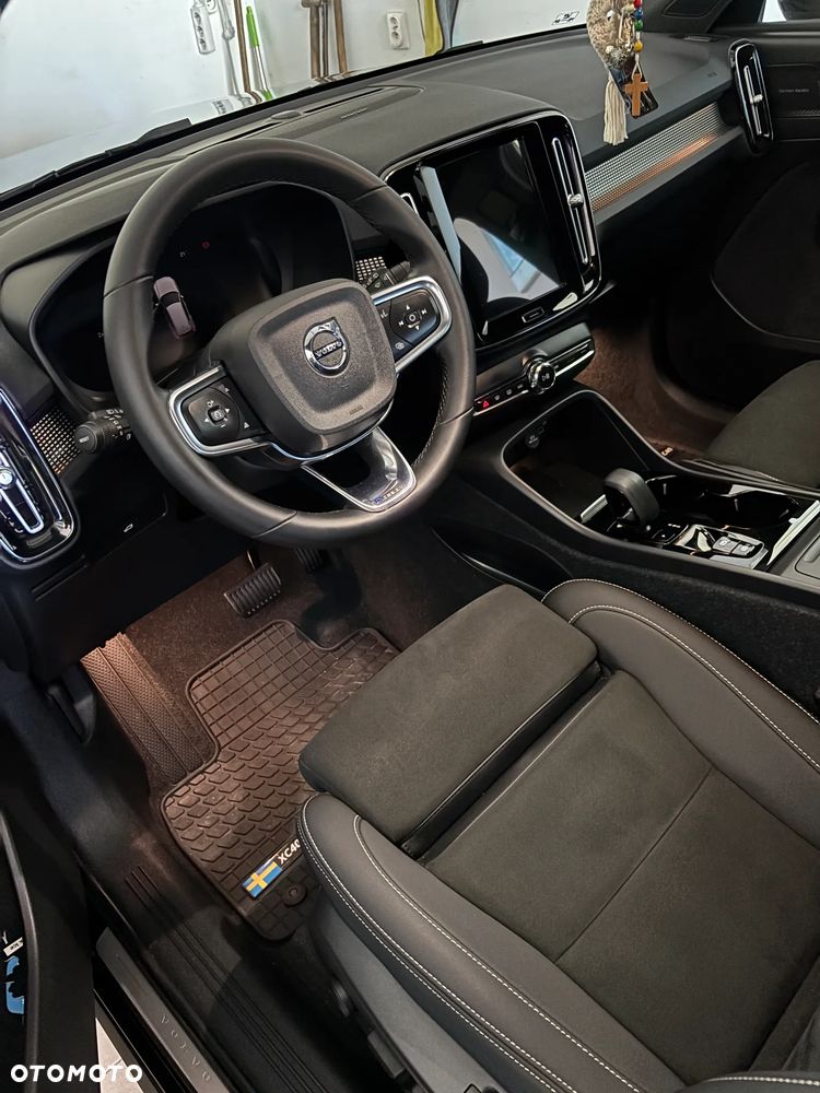 Volvo XC 40 - 20