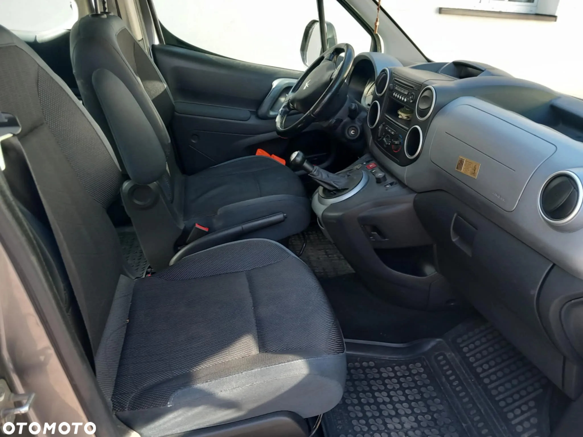 Peugeot Partner - 9