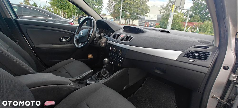 Renault Fluence 1.5 dCi Expression - 9