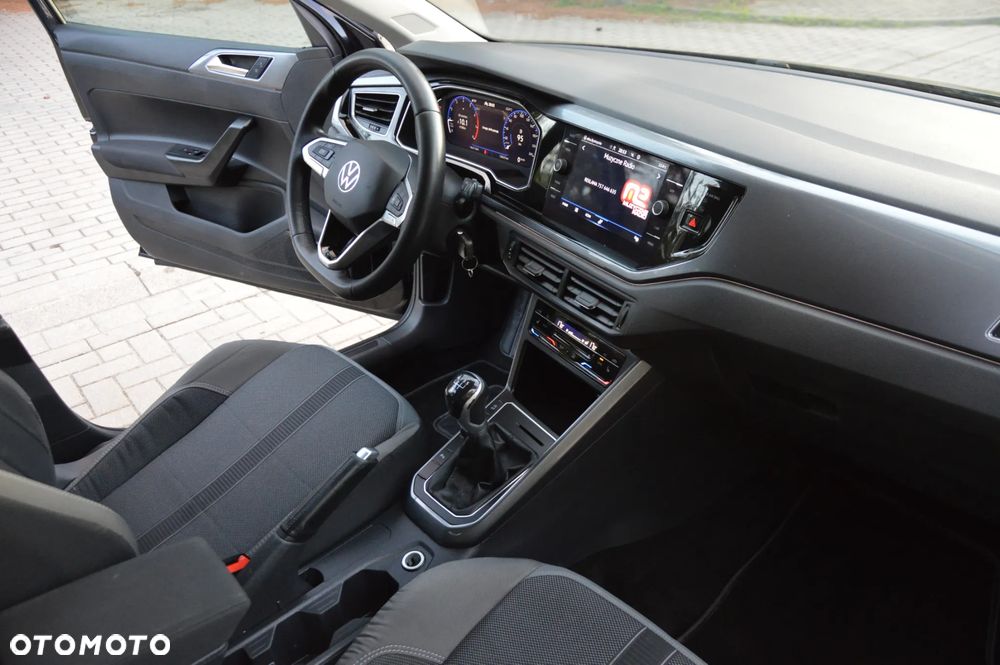 Volkswagen Polo 1.0 TSI Special Edition - 16