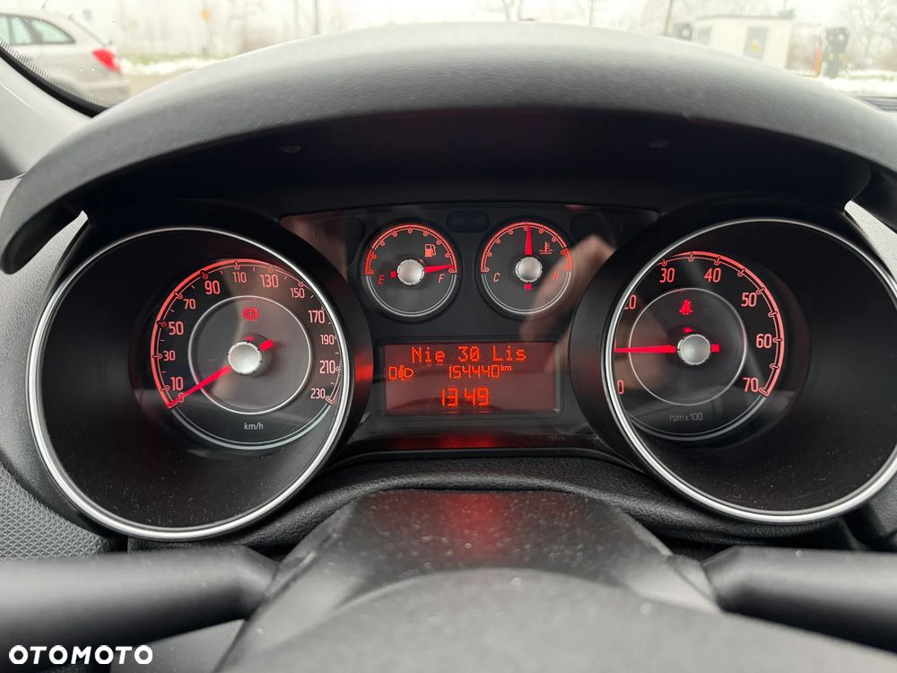 Fiat Punto 2012 - 12