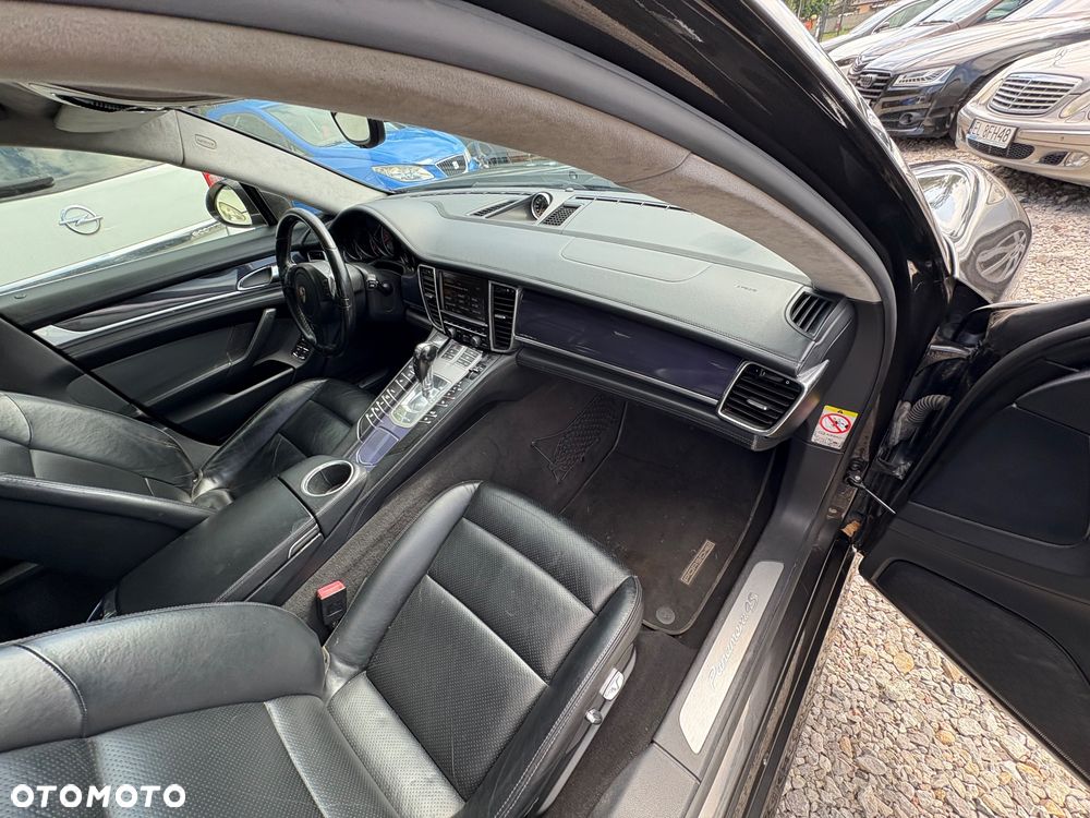 Porsche Panamera S PDK - 21