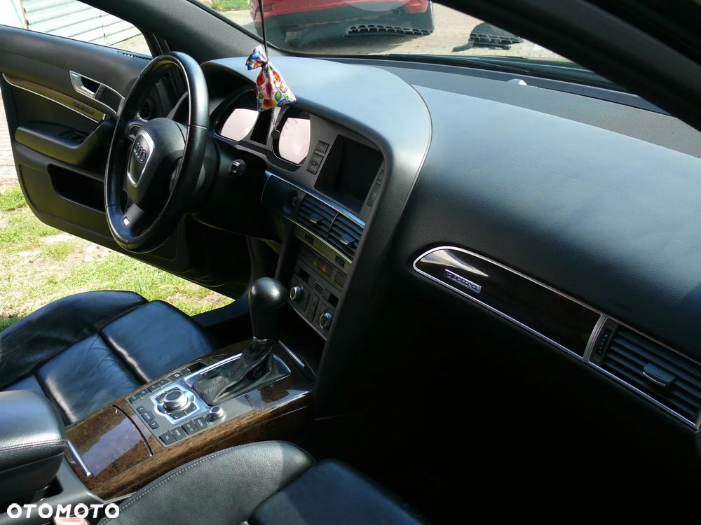 Audi A6 Avant - 13