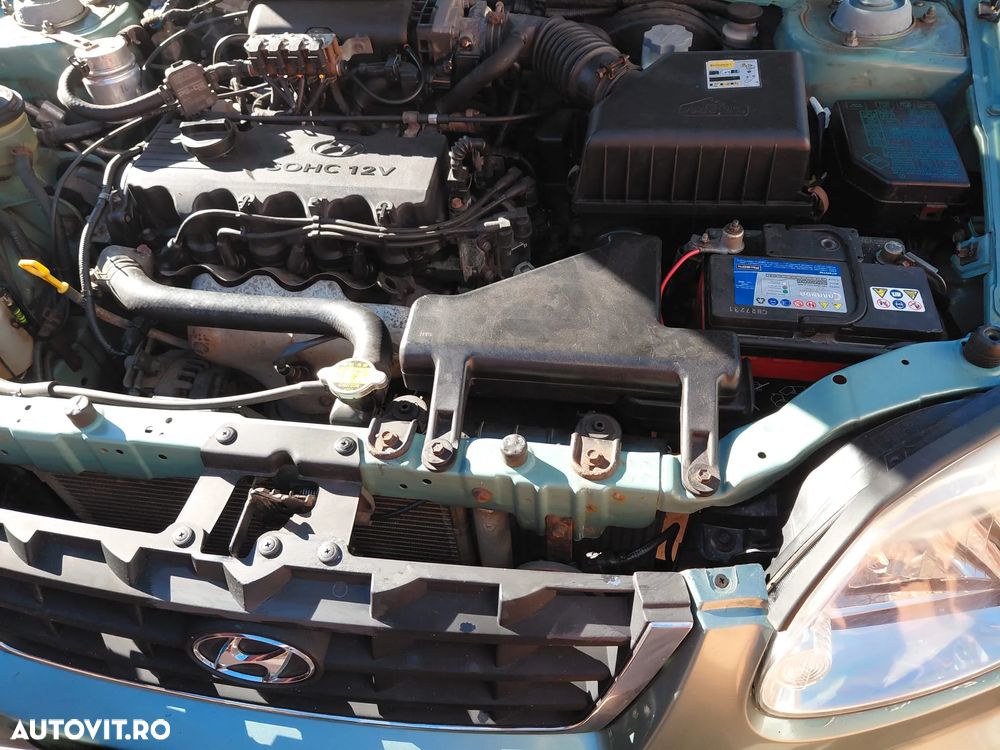 Hyundai Accent - 12